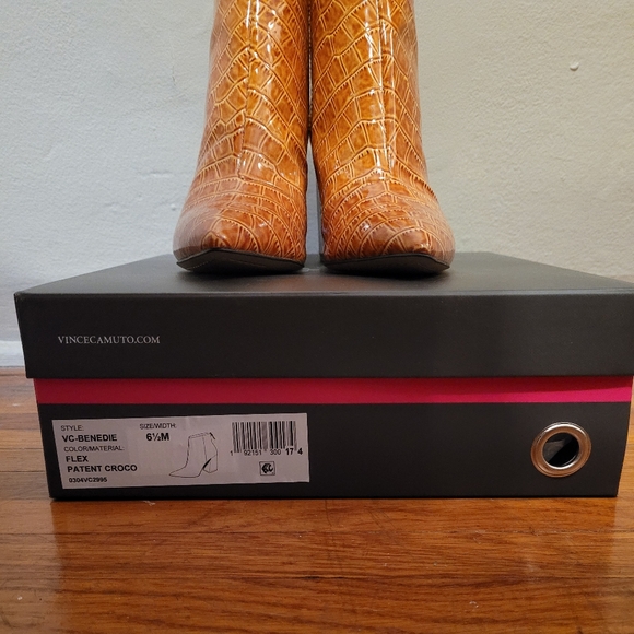 Vince Camuto Benedie Patent Leather Ankle Booties , brand new  Size 6.5 - Picture 5 of 7